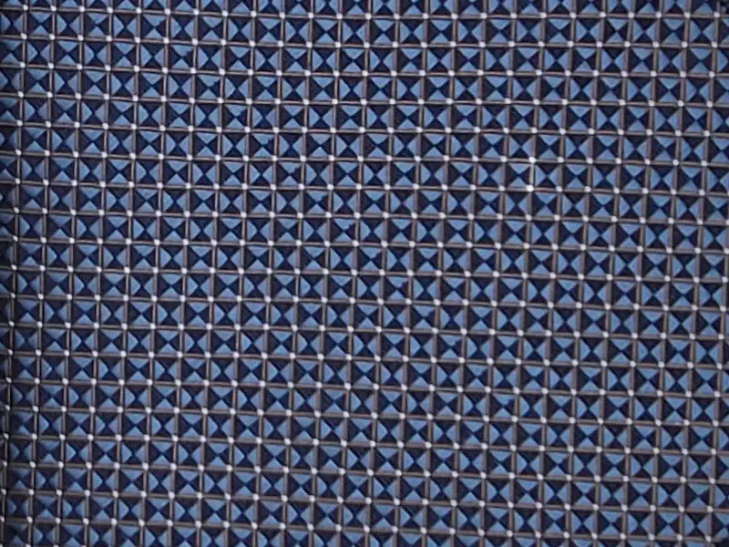 Ice blue & bronze geometric patterned tie & pocket square set - Image 3