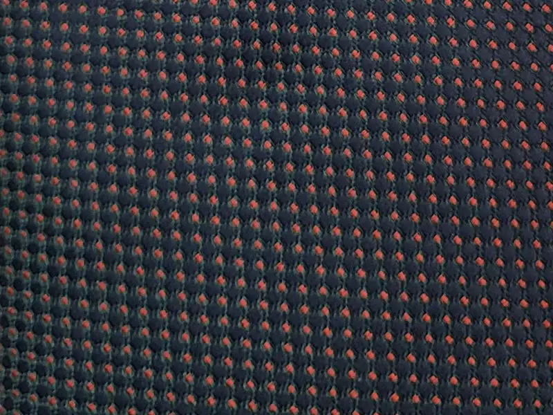 Black and red-toned micro patterned polka dot tie - Image 3